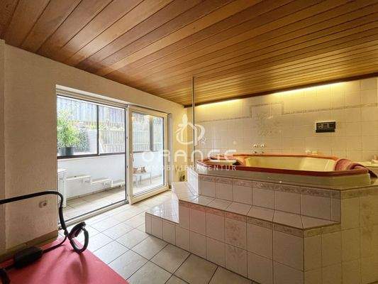 ...in Ihre neue Wellnessoase mit Dampfsaune...