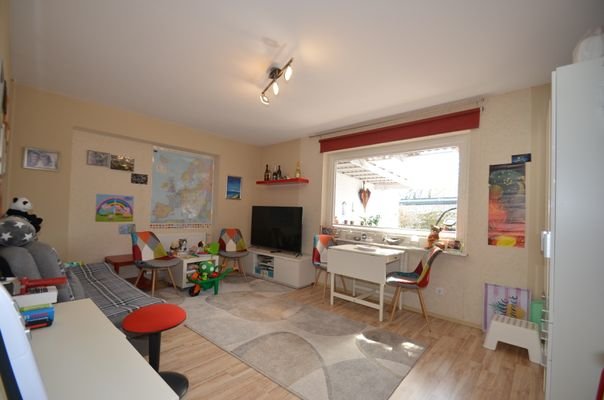 EG Hauptwohnung Kinderzimmer