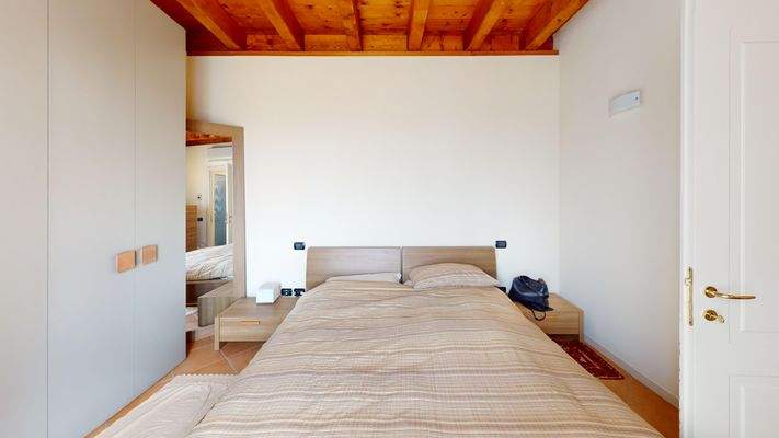AB-073-11-Appartamento-in-residence-a-Manerba-del-
