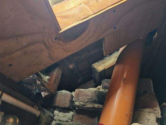 Vordergebäude: Dämmung