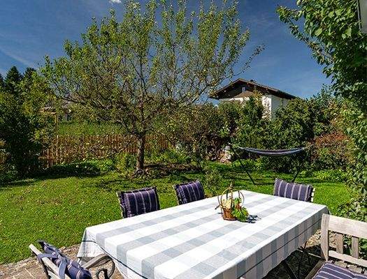 HP7-Einfamilienhaus-Goeming-Salzburg-Terrasse-Garten