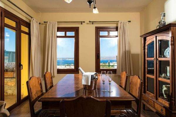 Villen-Komplex mit Panoramablick in Plaka