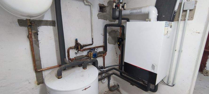 Neuwertige Gas Heizung