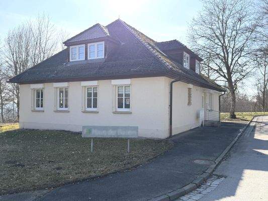 Schönes Bürogebäude