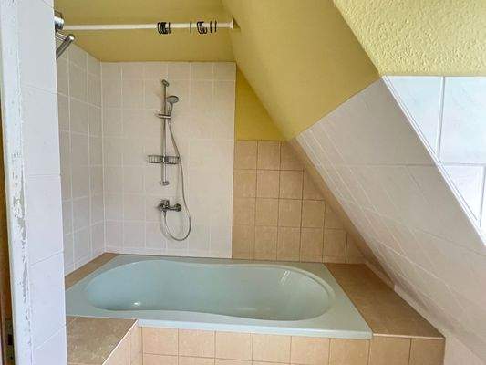 Badezimmer vor Renovierung