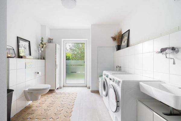 Gäste-Bad im Hanggeschoss