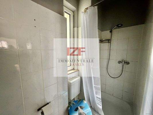 Duschbad mit Toilette 
