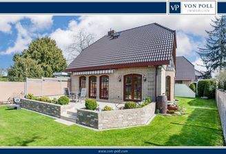 Stilvolles Einfamilienhaus mit sonnigen Aussichten auf idyllisch und liebevoll angelegtem Grundstück im Süden von Berlin