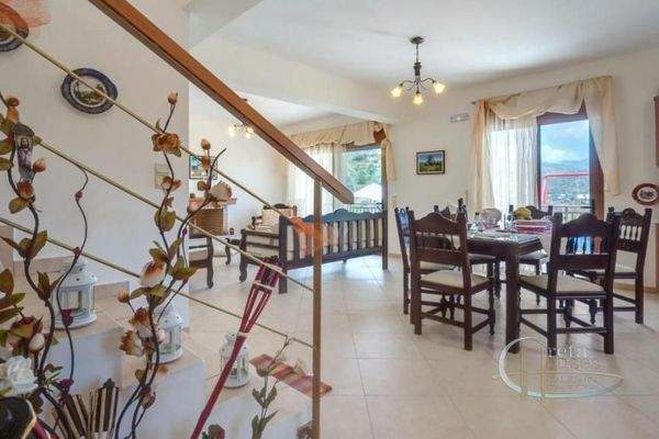 Kreta, Triopetra: Komplex aus zwei Villen in wunderbarer Lage zu verkaufen