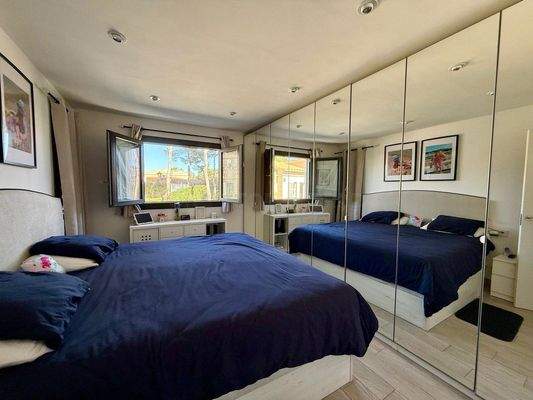 WhatsApp Image 2025-03-04 at 11.50.09-12