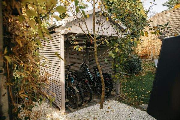 Fahrradschuppen