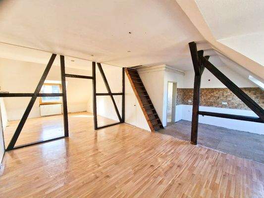 Wohnzimmer-Küche DG