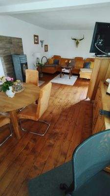 Stube m.neuen Kamin EG