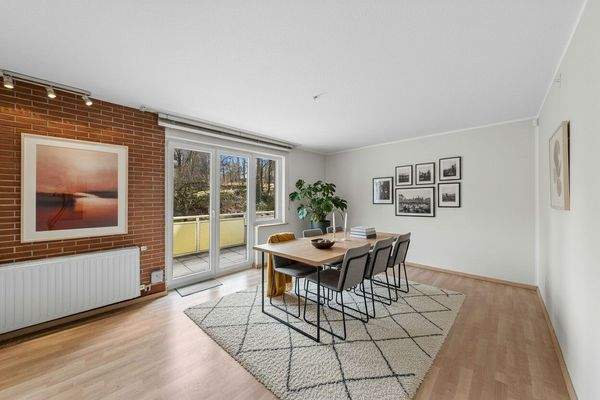 KI Gestaltung Wohn- und Essbereich