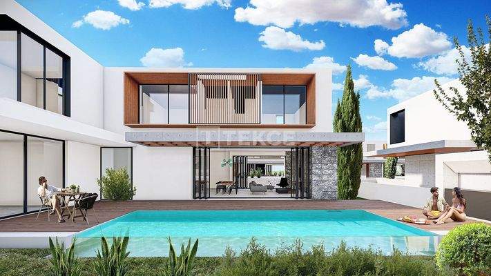 Detached Villas with Pools and Gardens in North Cyprus Girne