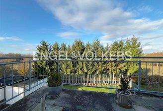 Terrasse mit Blick ins Grüne