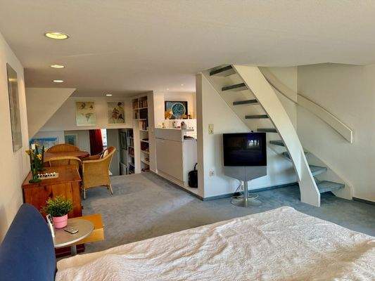 Dachgeschoss mit Zugang zum ausgebauten Spitzboden