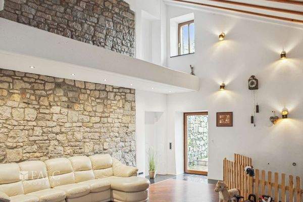 Wohnbereich mit Empore