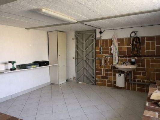 Raum für Werkstatt und Lagerung