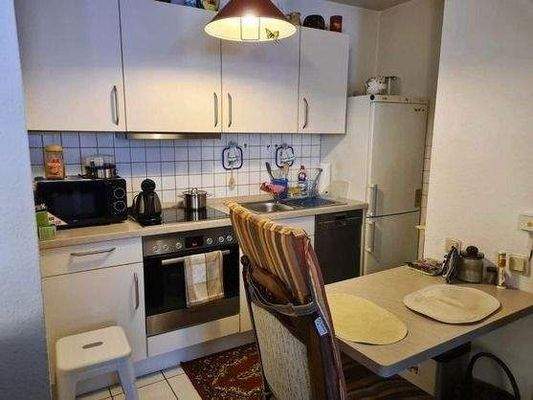 offene Küche mit Eßplatz