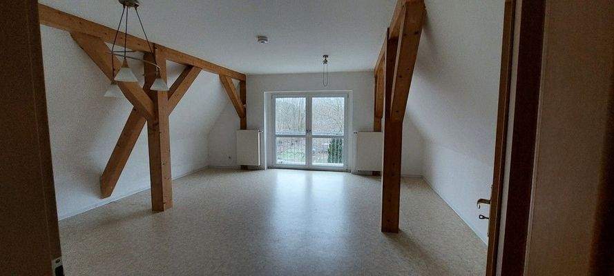 Wohnzimmer WE 013 OG rechts