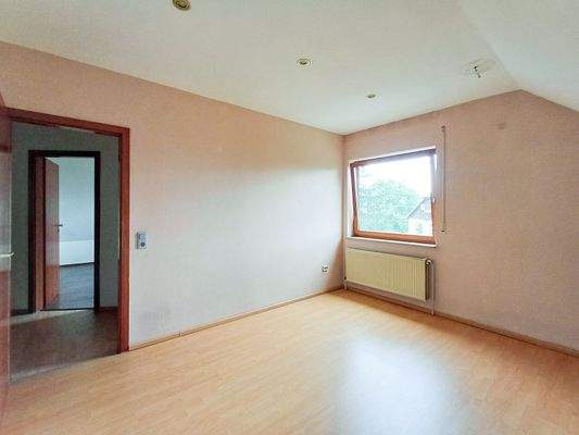 Zimmer halblinks  OG 