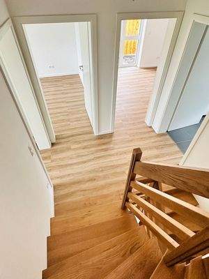 8 Treppenhaus OG.jpg