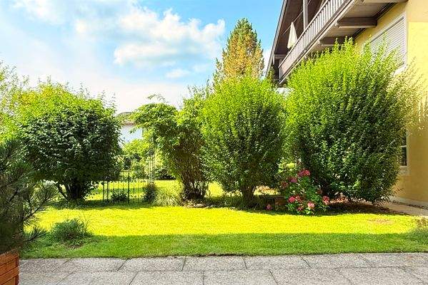 Blick zum Garten.JPG