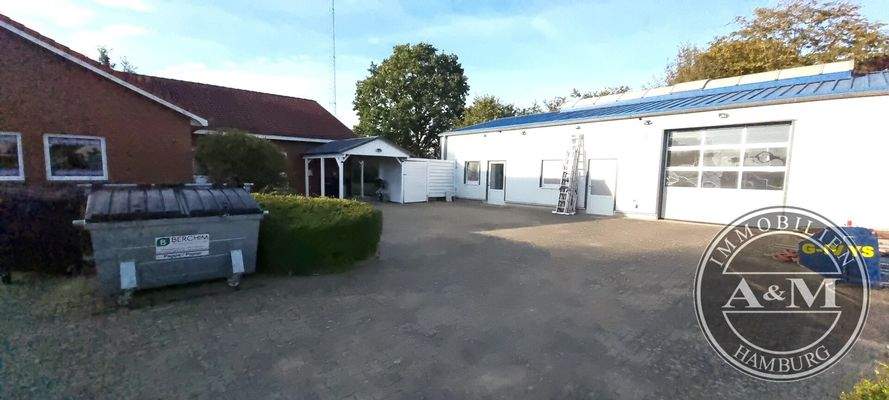 Bürogebäude und Lagerhalle