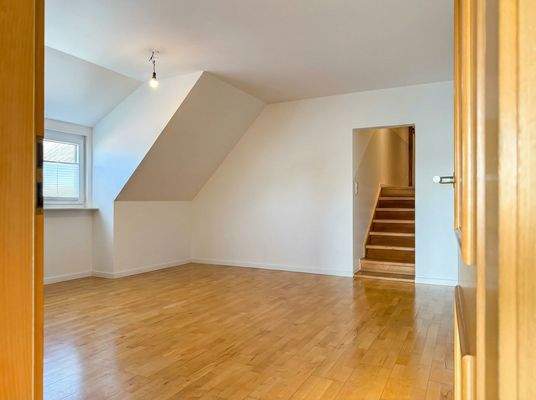 12. ELW - Wohnraum.jpeg