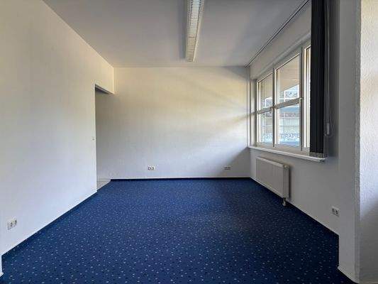 Blick1 in den Büroraum