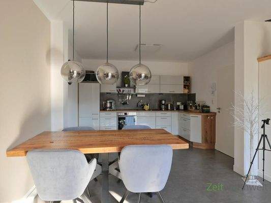 Blick zur Küchenzeile