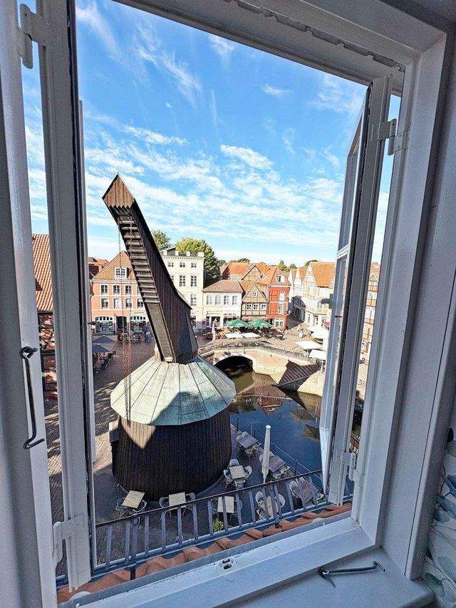 Wohnen auf 2 Ebenen mit Blick über den Fischmarkt - Foto 3