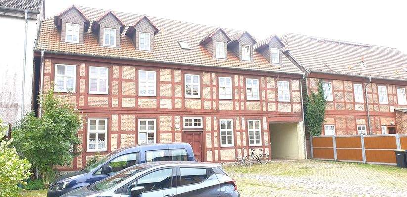 Zufahrt zum Innenhof