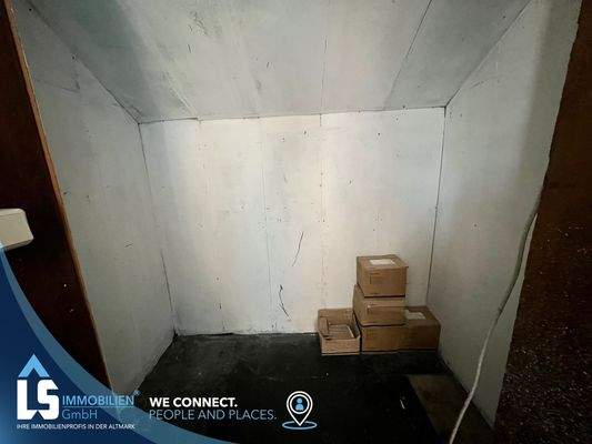 61610618-3539-4F76-BC5D-C34BA5A4EE33