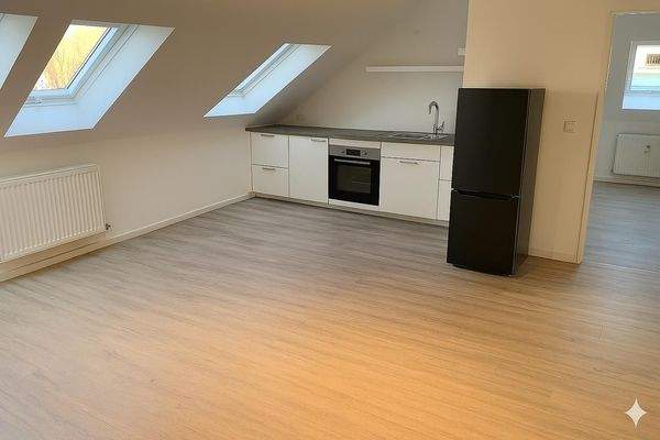 FH555_DG-Wohnung_3_Hauptraum