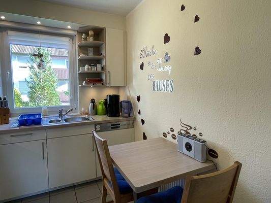 Küche mit Essplatz