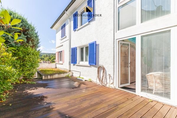 hintere Terrasse EG