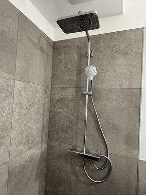 Armatur Bad m. Regendusche