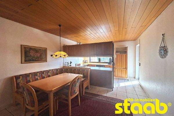 Küche mit Essbereich