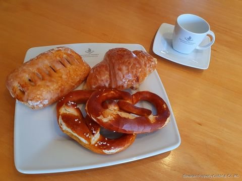 Neukirchen Ladenlokale, Ladenflächen 