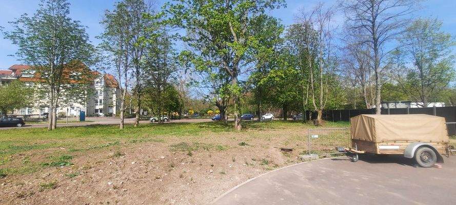 Baugrundstück von Süd