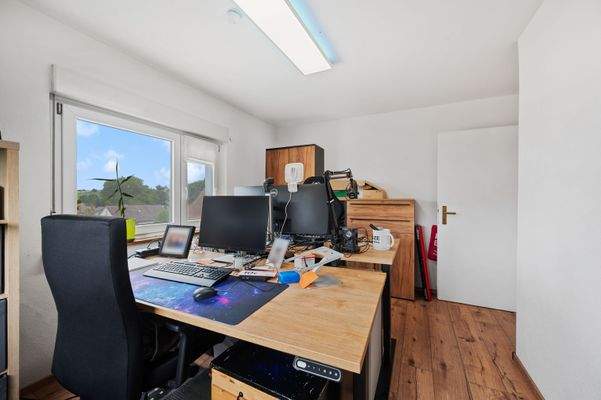 Büro / Kinderzimmer (2)