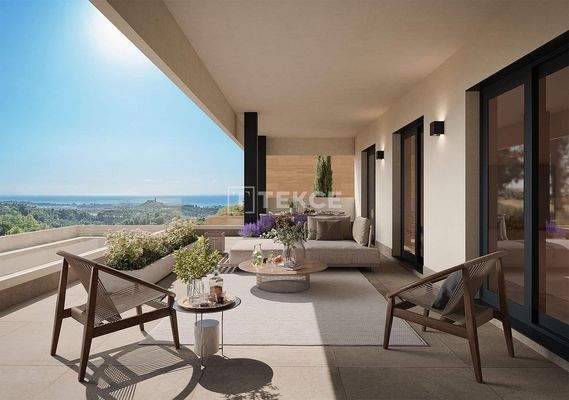 Flats with Seamless Indoor-Outdoor Spaces in Marbella