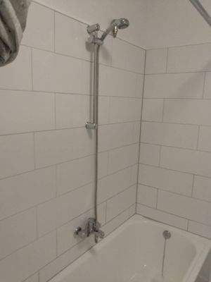 Gefliestes Badezimmer