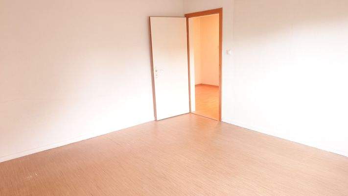 PIA - E EG links - Wohnzimmer 3.jpg