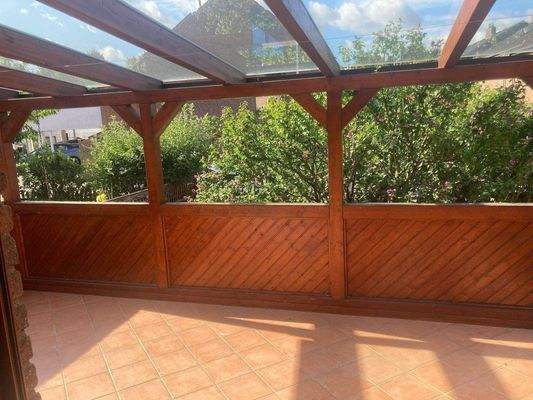 überdachte Süd-Terrasse