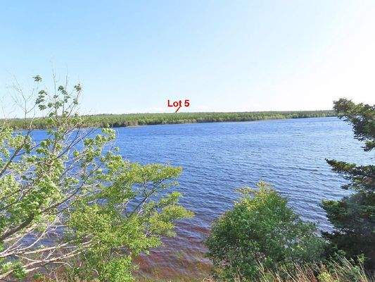 Cape Breton - Wunderschönes See-Ufer-Areal mit 7,7