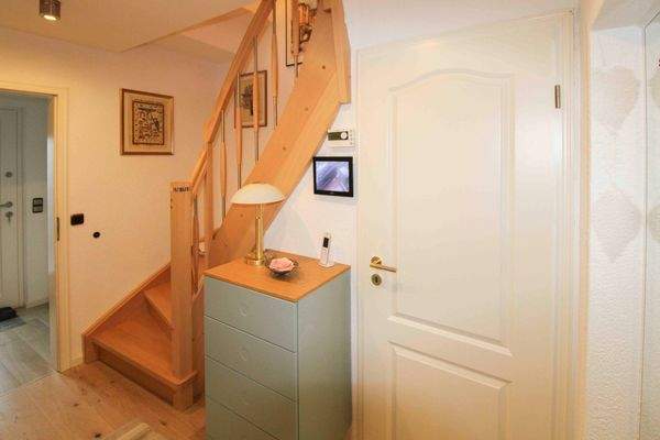 Treppenhaus mit Kellerzugang