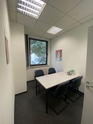 Büro 3.jpg